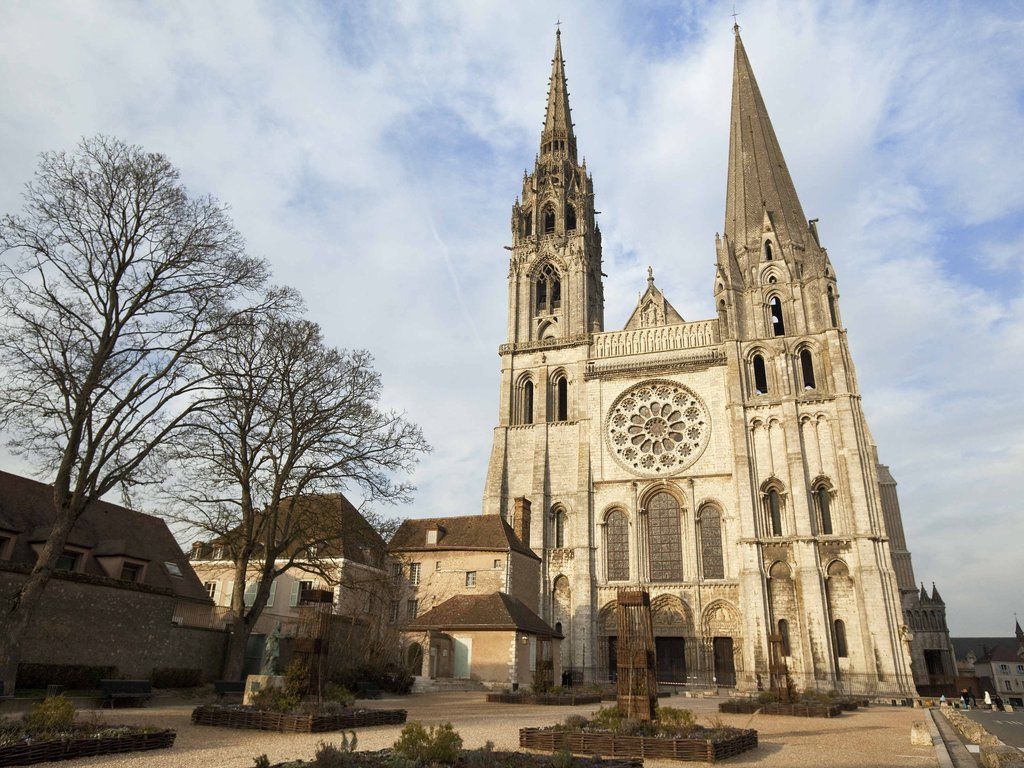 Mercure Chartres Cathedrale Exterior photo